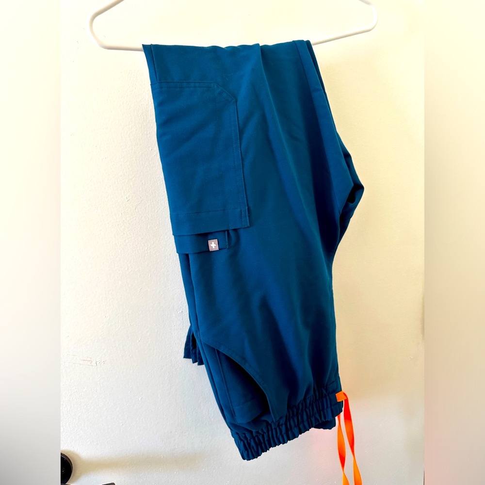 Figs scrub pants